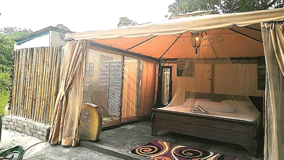 FarmVille Glamping Retreat