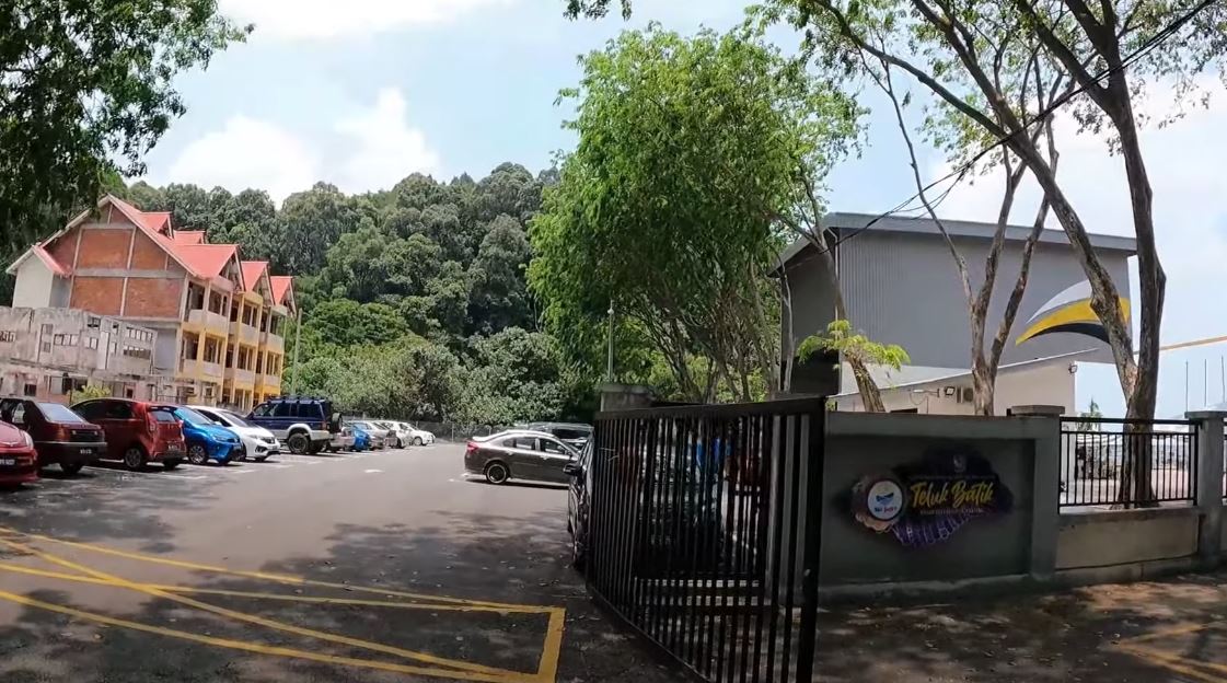 Teluk Batik Camp Site