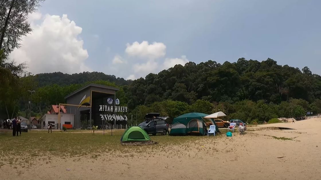 Teluk Batik Camp Site